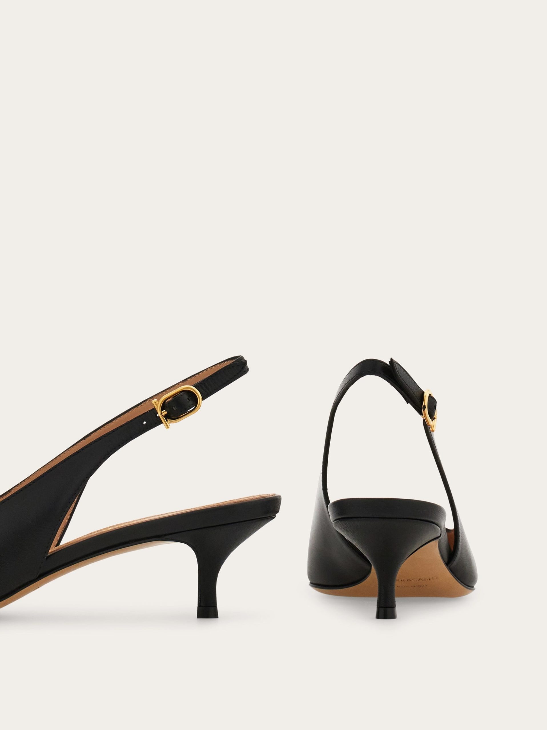 Ferragamo Maxi Gancini slingback pump - Image 7